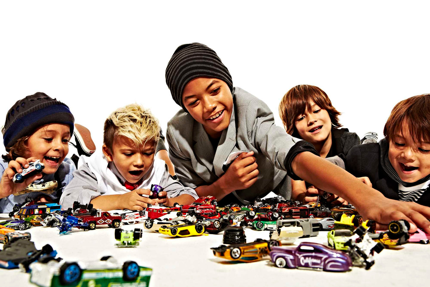 Hot Wheels Diecast Ve¨ªculo de Brinquedo Carrinhos Basicos